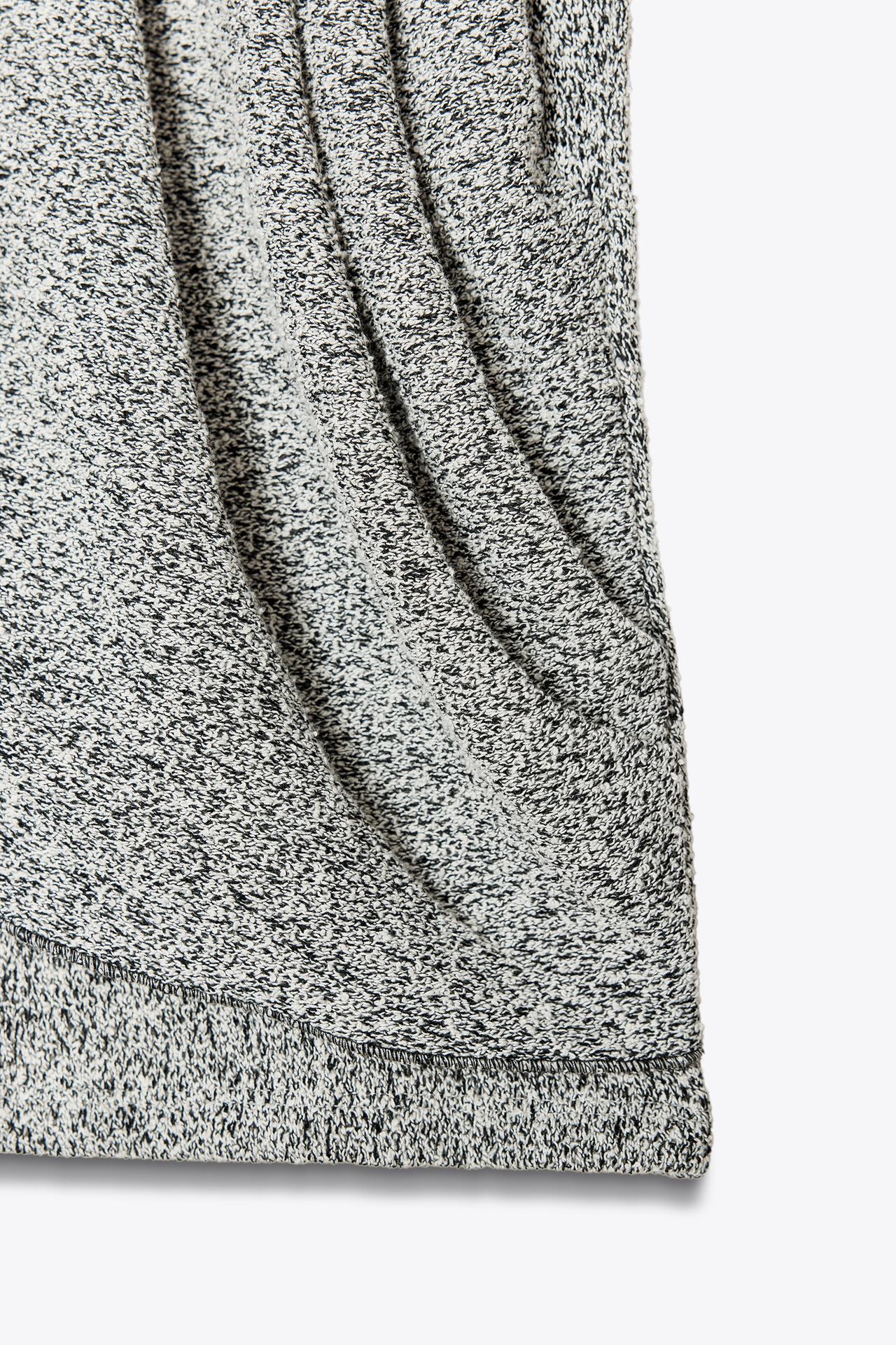 SCHULTERFREIES BOUCLÉ-TOP