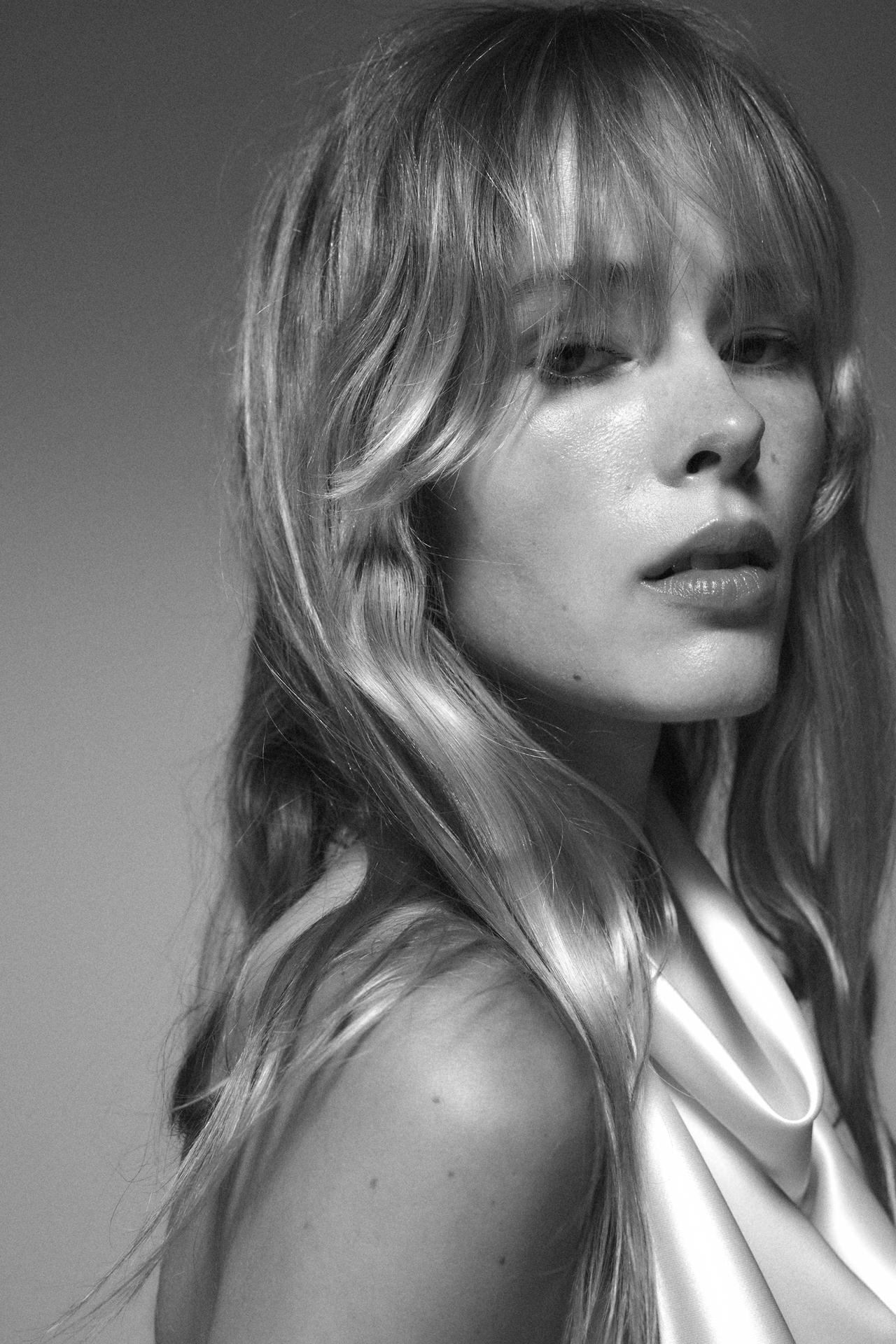 SATIN-HALTERTOP OFF-WHITE