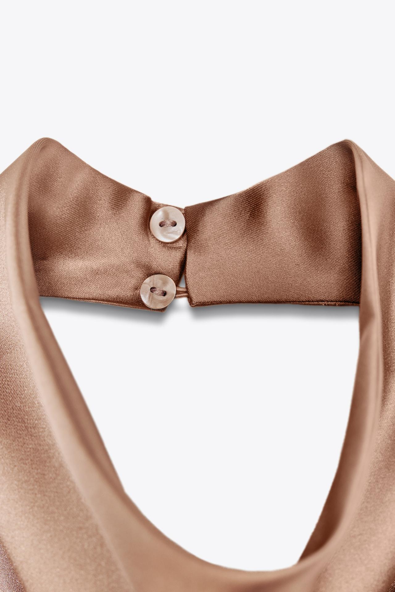SATIN-HALTERTOP CAMEL MOYEN