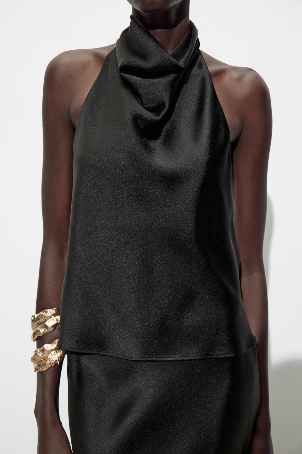 SATIN-HALTERTOP BLACK NOIR