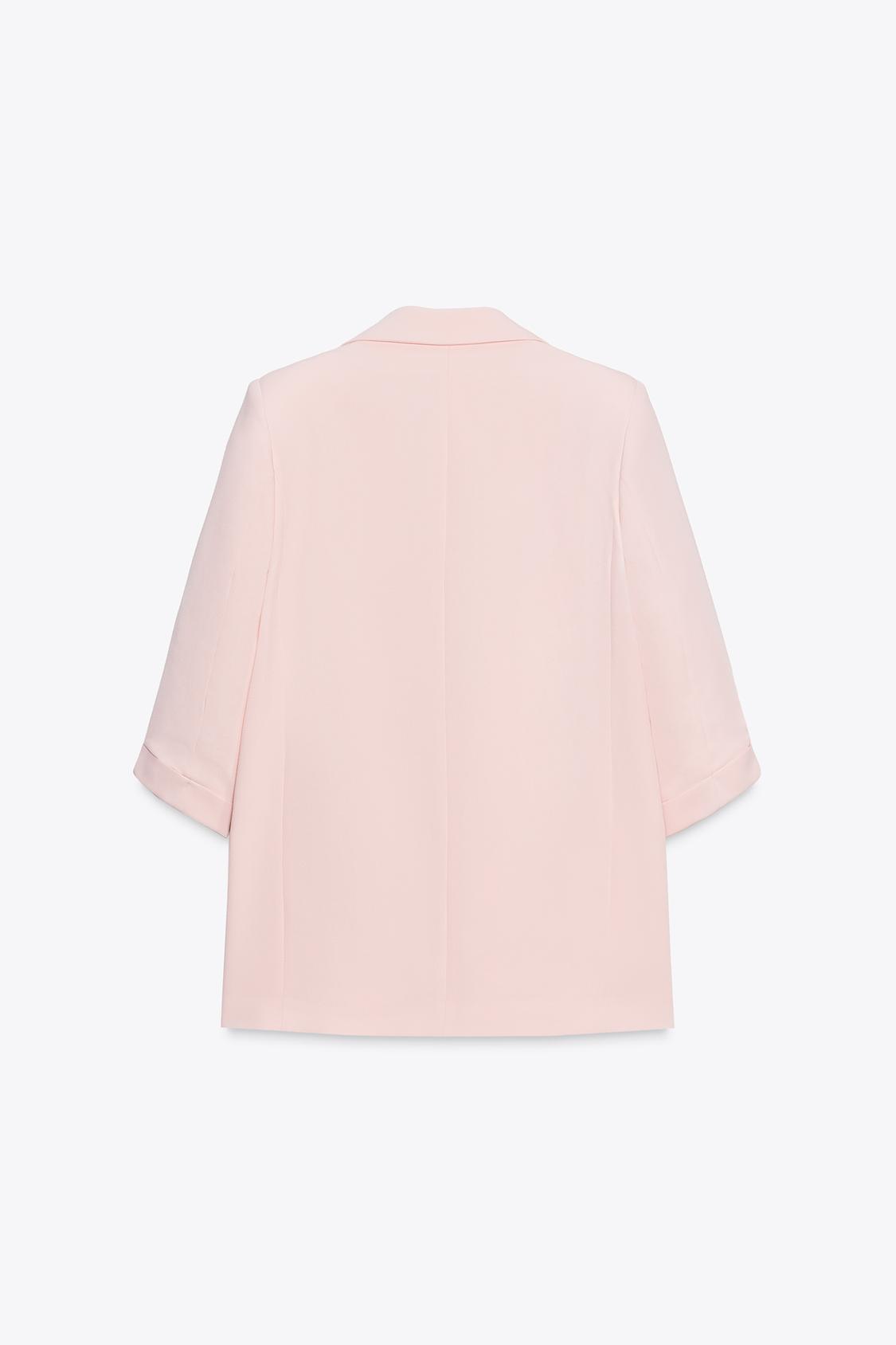 BLAZER MIT UMGESCHLAGENEN ÄRMELN IN ROSÉ