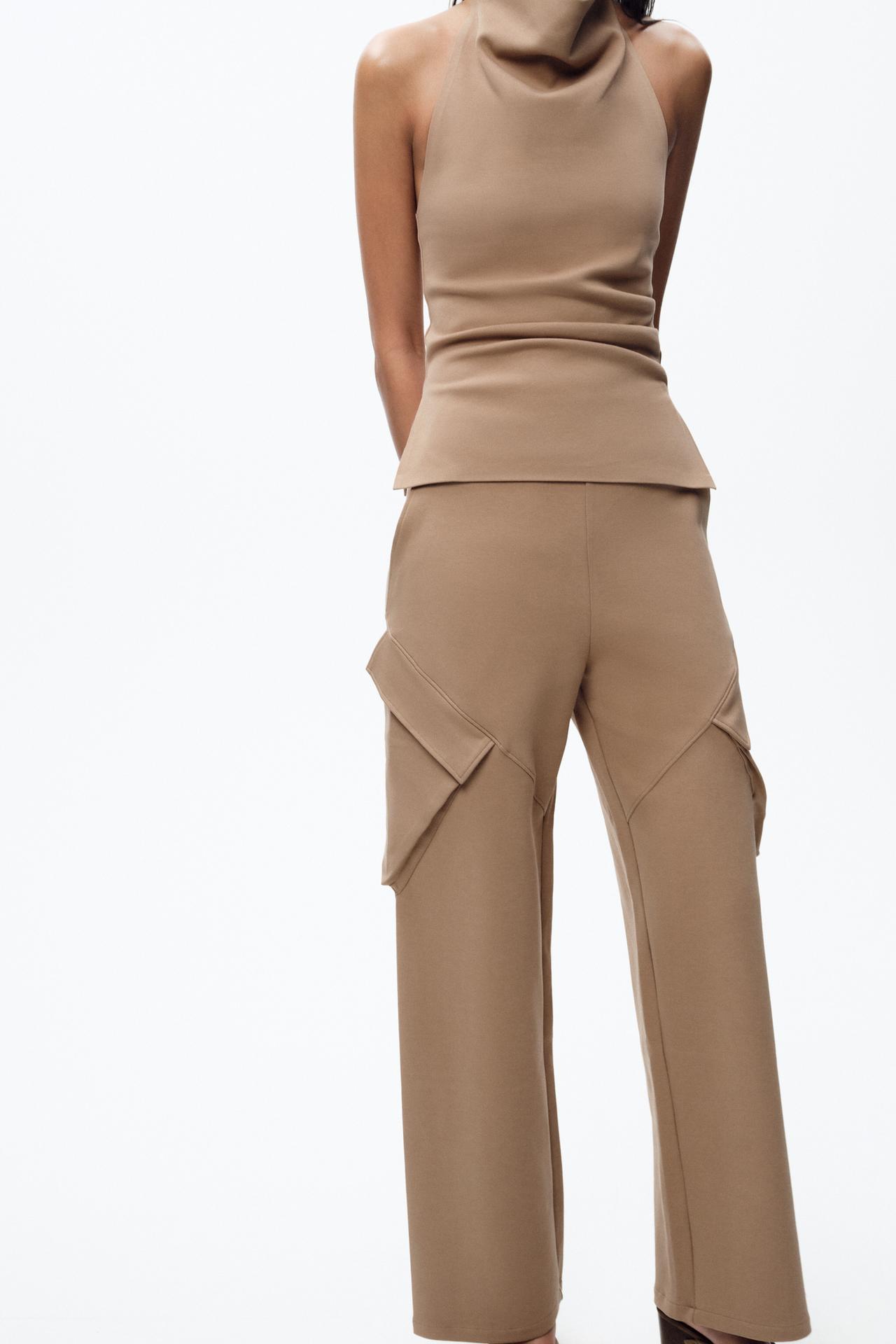 RELAXED CARGO PANTS IN TAUPE