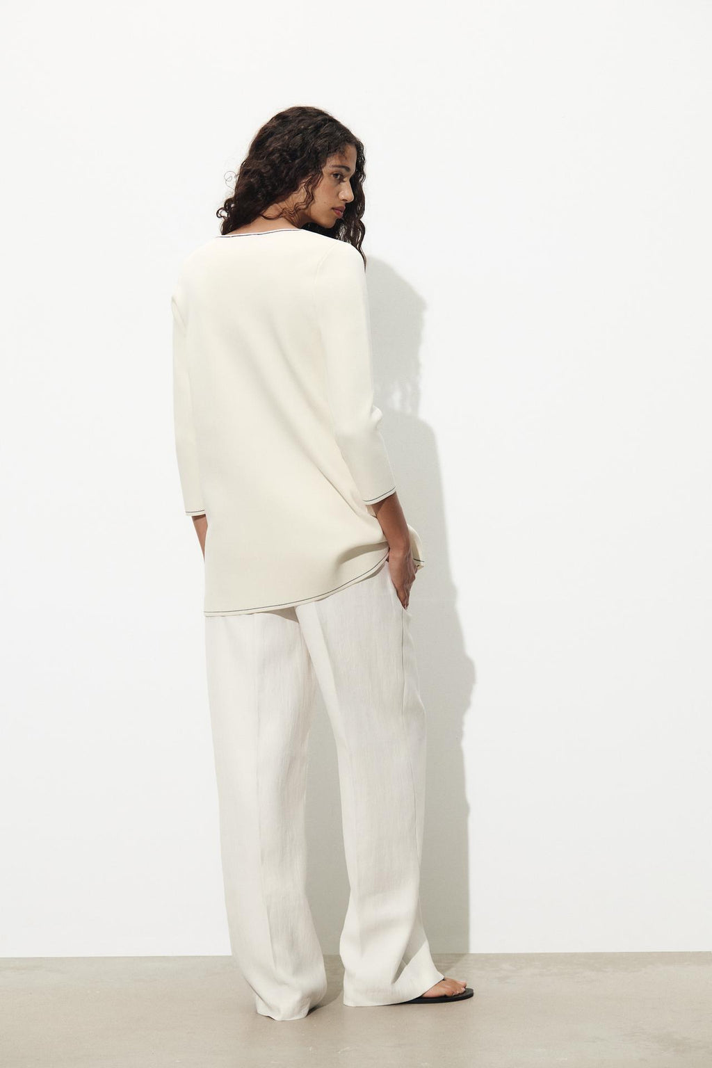 SIGNATURE STRICKJACKE KONTRAST ELFENBEIN