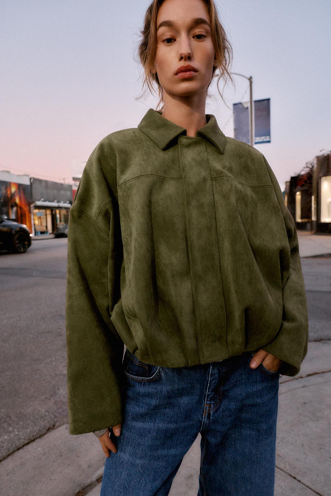 BOMBERJACKE IN VELOURSOPTIK