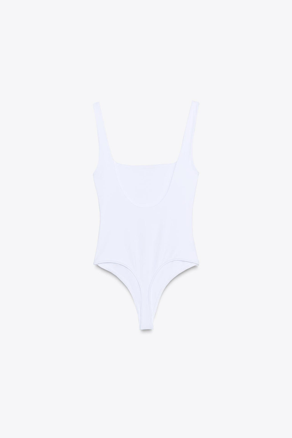 BODY PURE WEISS MIT BREITEN TRÄGERN