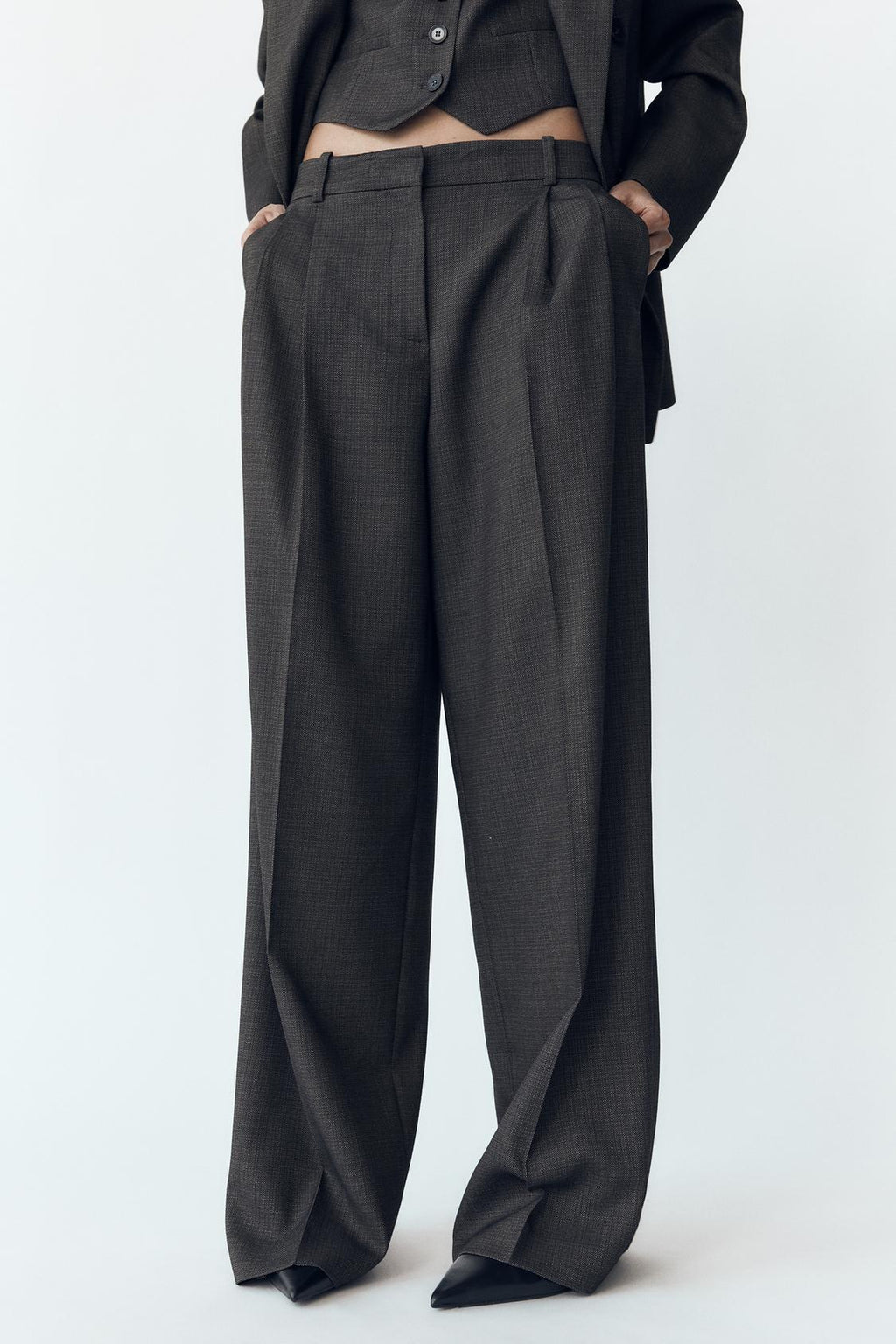 HIGH-WAIST-WIDELEG-HOSE MIT BÜGELFALTEN