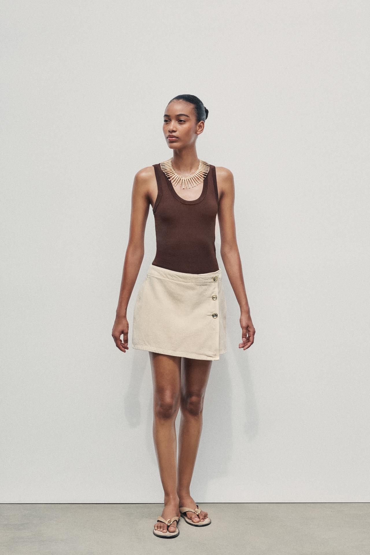 CROSSOVER-DENIM-SKORT SAND MIT KNOPFDETAILS