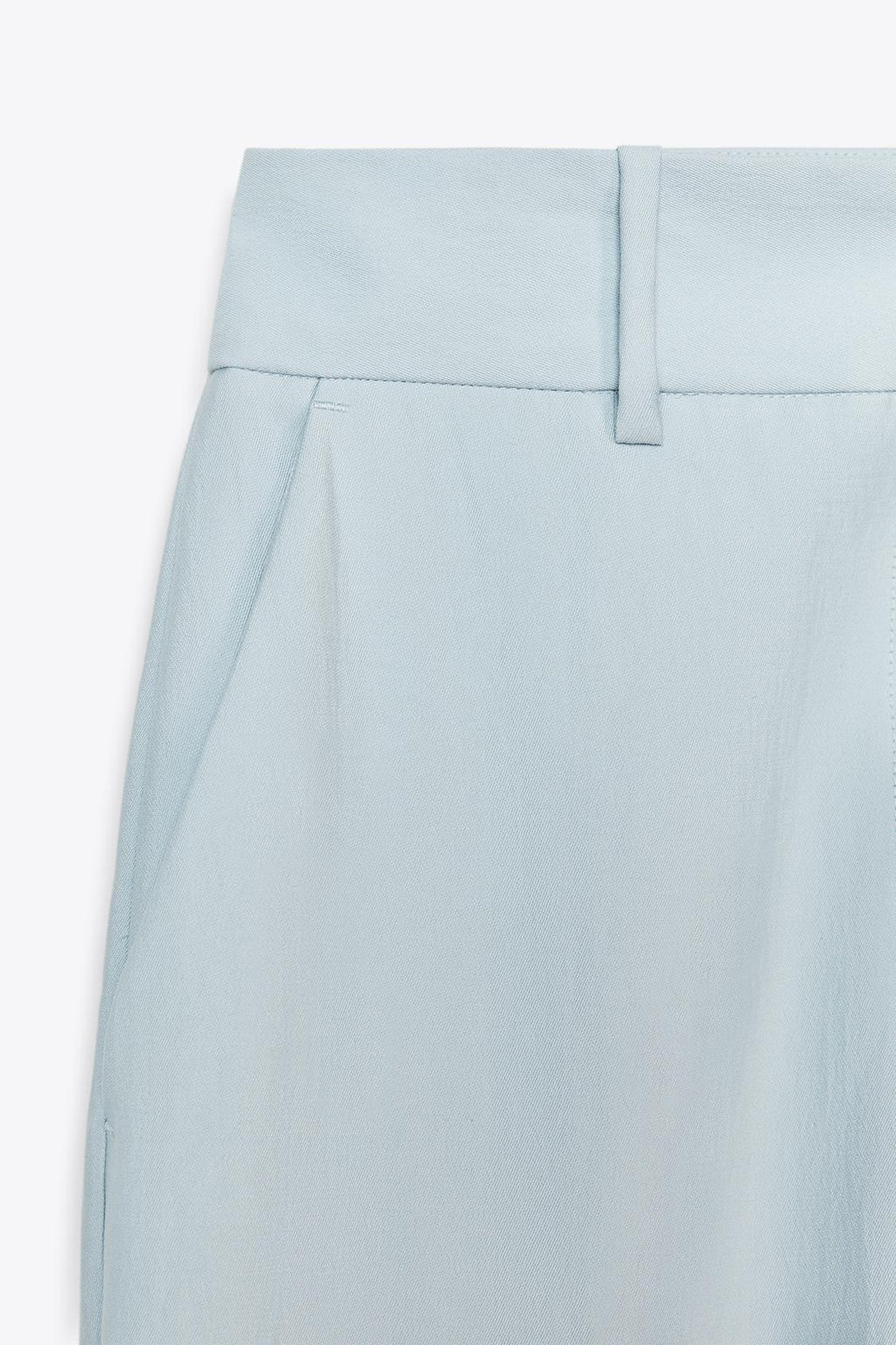 HIGH-WAIST-HOSE MIT GERADEM BEIN