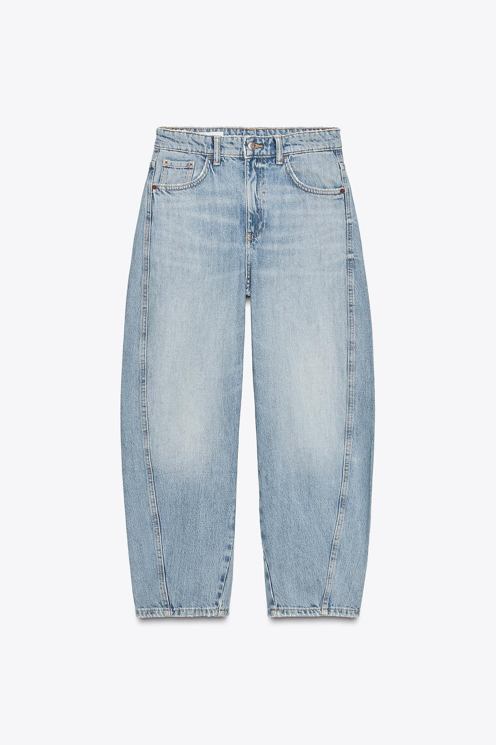 PREMIUM CARROT JEANS MIT MITTLERER TAILLE IN LIGHT BLUE