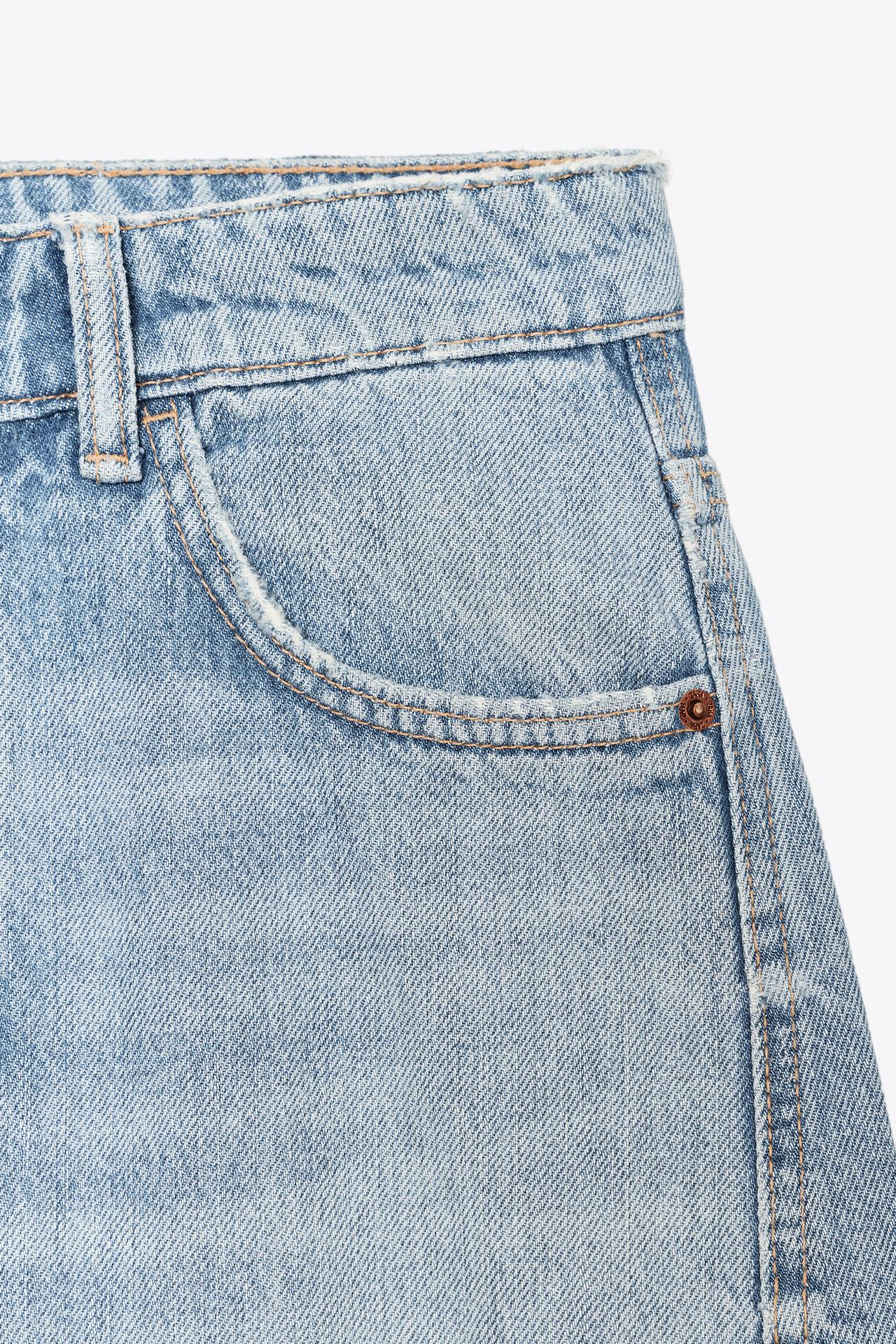 PREMIUM CARROT JEANS MIT MITTLERER TAILLE IN LIGHT BLUE