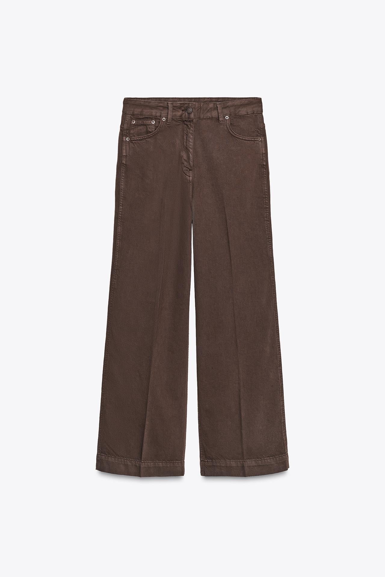 PREMIUM HIGH-WAIST JEANS MIT WEITEM BEIN IN SCHOKOBRAUN